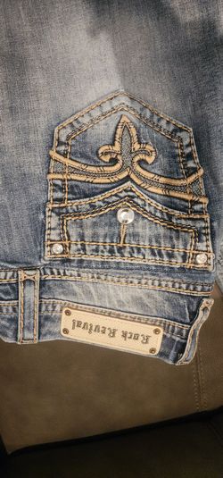 Womens rock revival 30sz