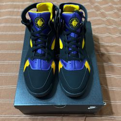 Nike Air Flight Huarache Size 13