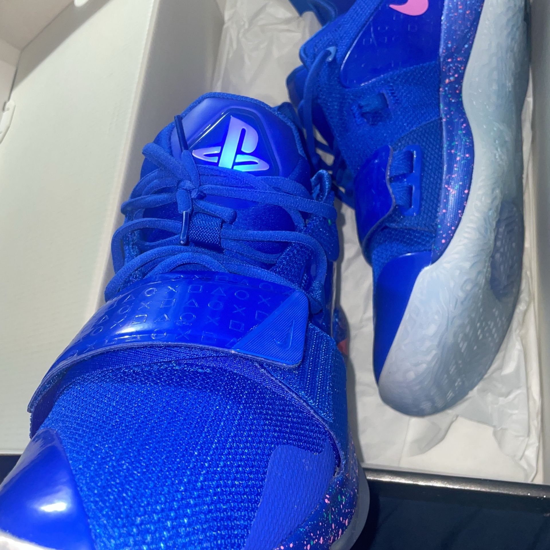 PG 2.5 Playstation Size 10 Men s shoes
