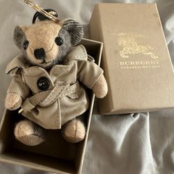 Burberry Bear Keychain - Thomas Bear Charm in Trench Coat