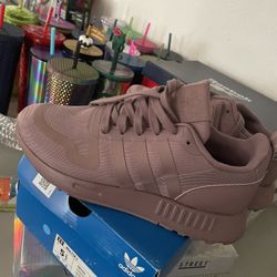 Women Adidas Shoes 