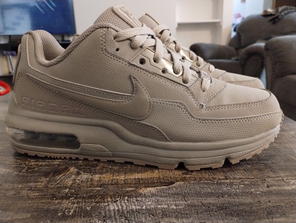 Size 7 Men's Nike Air Max LTD 3s