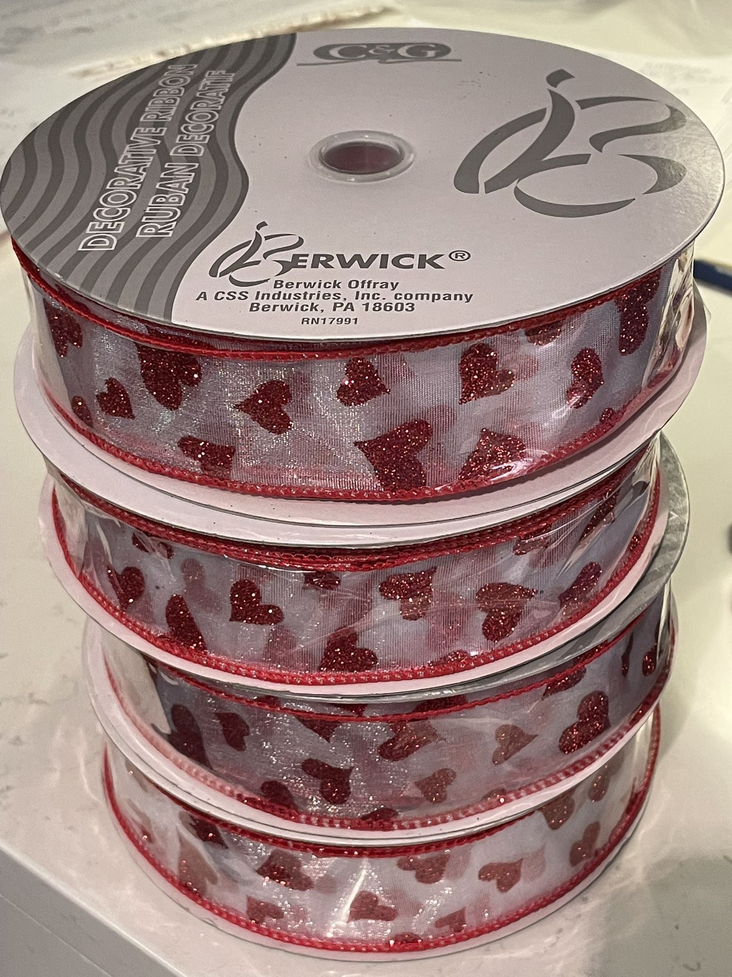 4 Rolls Berwick Offray Decorative Ribbon Hearts, Glittered 