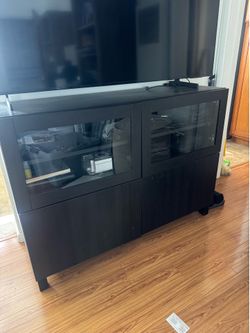 Tv stand
