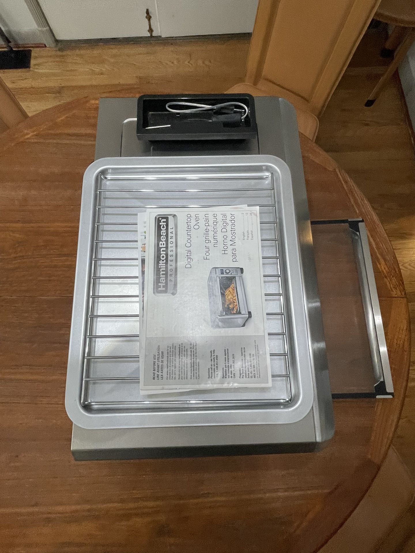 HAMILTON BEACH PROFESSIONAL Digital Convection Countertop Toaster Oven -Model 31240 (NEW - No Box)