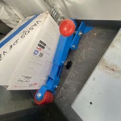 Fender Roller Machine $30