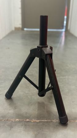 Speaker stands