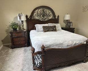 Deep Cherry Queen Bedroom Set Mattress Boxspring 2 Nightstands Dresser