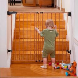 Babelio No Bottom Bar Baby Gate, 28" H x 26-43" W, Brown Wood Pattern NEW