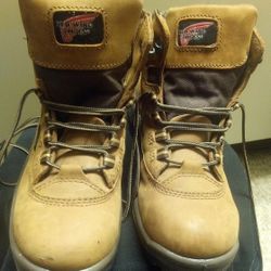 Women's Redwing Boots