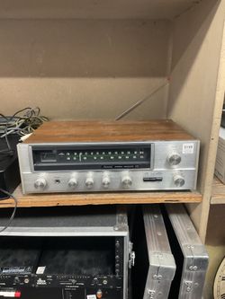Sansui 221 Stereo Receiver
