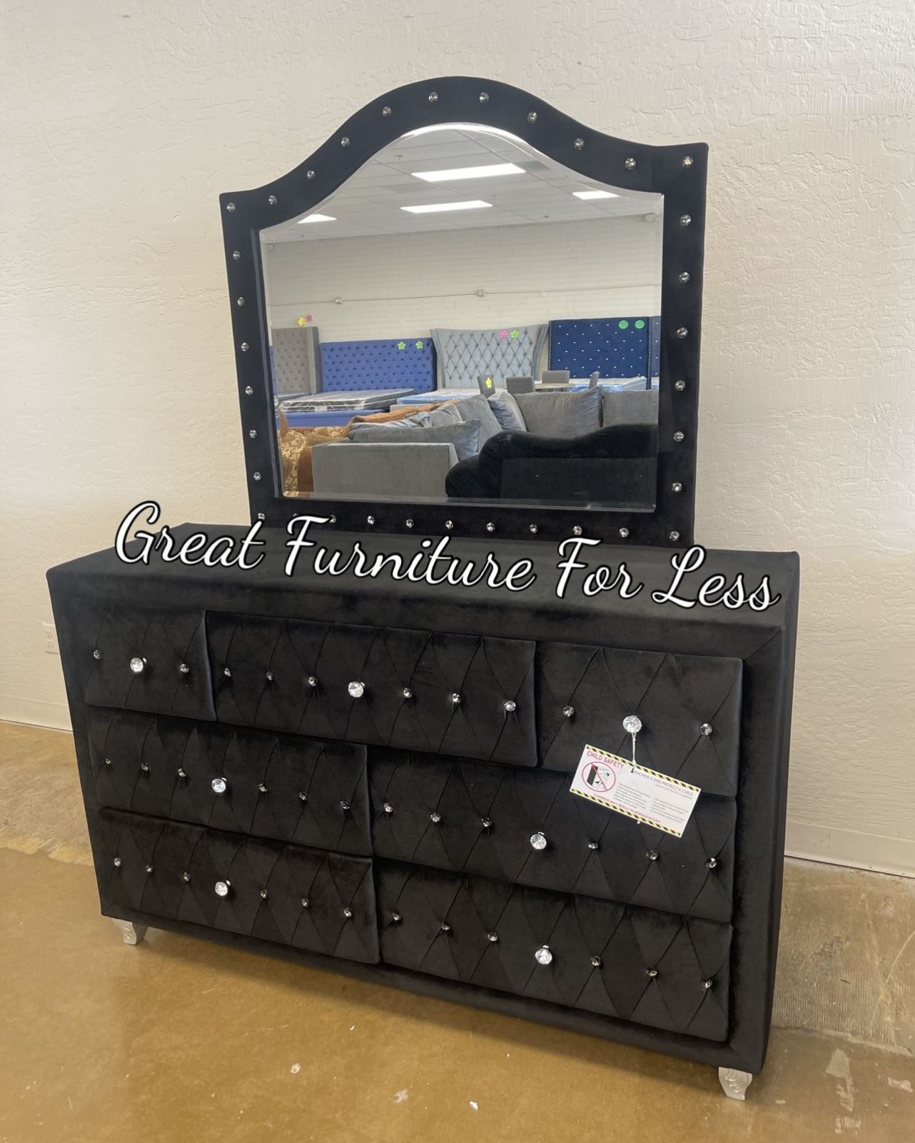 4 PCs Queen Size Bedroom Set Black Velvet Include Bed Frame Dresser Mirror And 1 Nightstand 4 PCs Queen Size Bedroom Set Black Velvet Include Bed Frame Dresser Mirror And 1 Nightstand