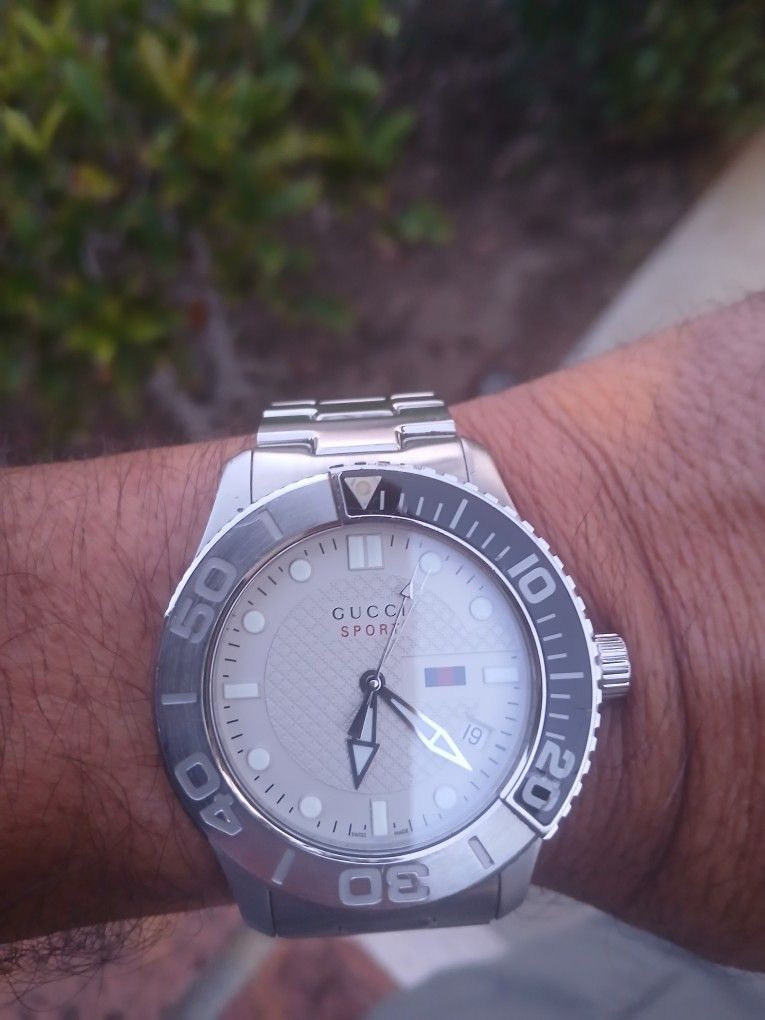 Gucci Cuartzo Modelo 126.2