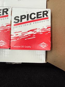 Spicer 1330 U-joints