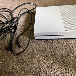 Xbox One S Bundle – 5 Games – Controller