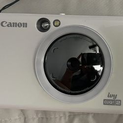 Canon Ivy CLIQ plus 2 Instant Film Iridescent White Camera