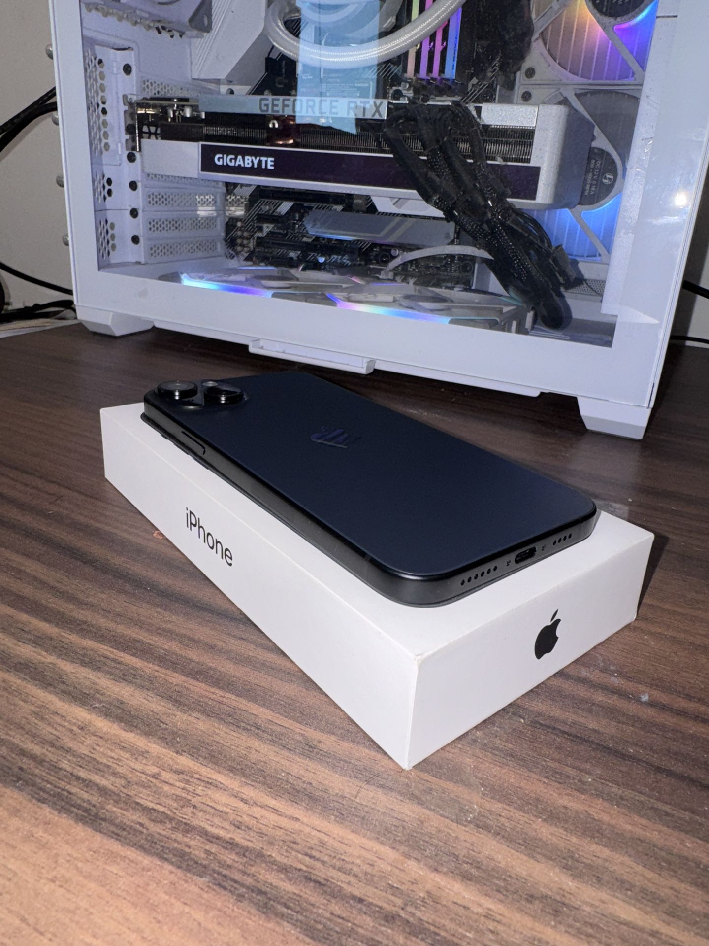 iPhone 15 Plus