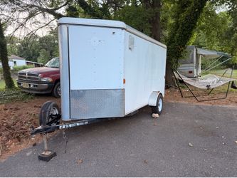 2007 enclosed trailer for sale