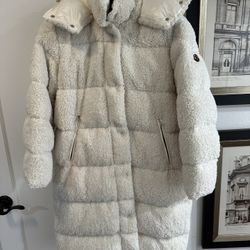 Moncler Hainardia Faux-Fur Removable Hood Long Down Quilted Jacket. Size 3