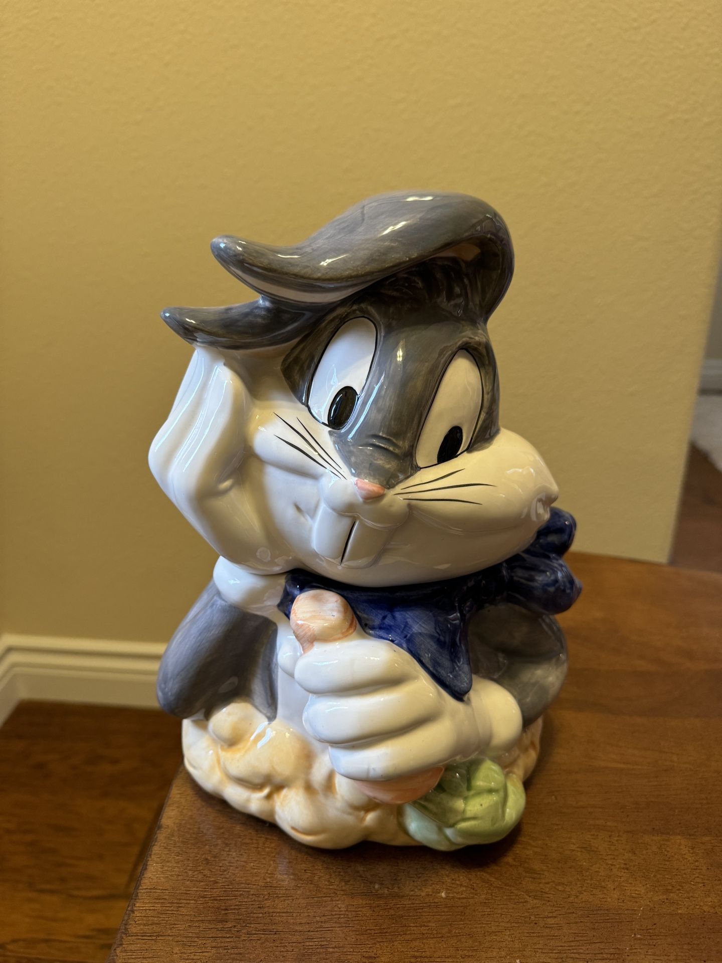 Vintage 1993 Bugs Bunny Cookie Jar