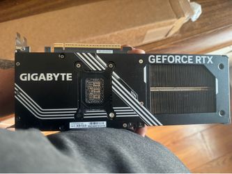 Rtx 5070 almost new