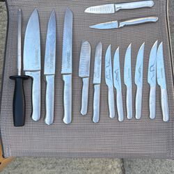 Kitchenaid 13 Knives + Block Set for Sale in Redwood City, CA - OfferUp