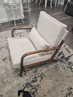 Cost way accent chair
