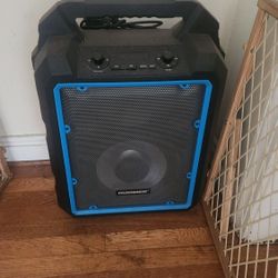 Hummer Speaker