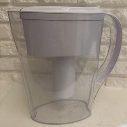 Brita Water Filtration Pitcher OB58/ OB03. Barely Used