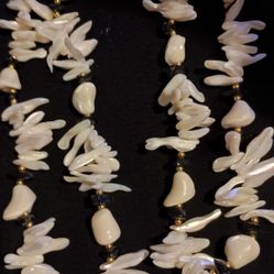 MOTHER OF PEARL NECKLACE