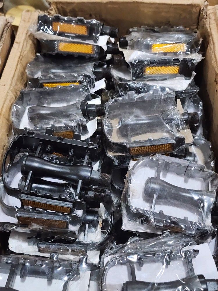 Bicycle Pedals .. Pedales De Bicicleta