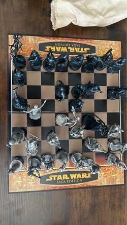 Star Wars Saga Edition Chess Set