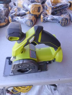 Sierra Ryobi 18v de tres pulgadas y media solo herramienta