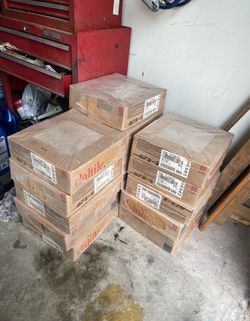 16 Daltile Gold Rush boxes of tiles (18$ each box)