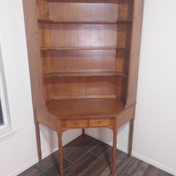 Ethan Allen Corner Desk