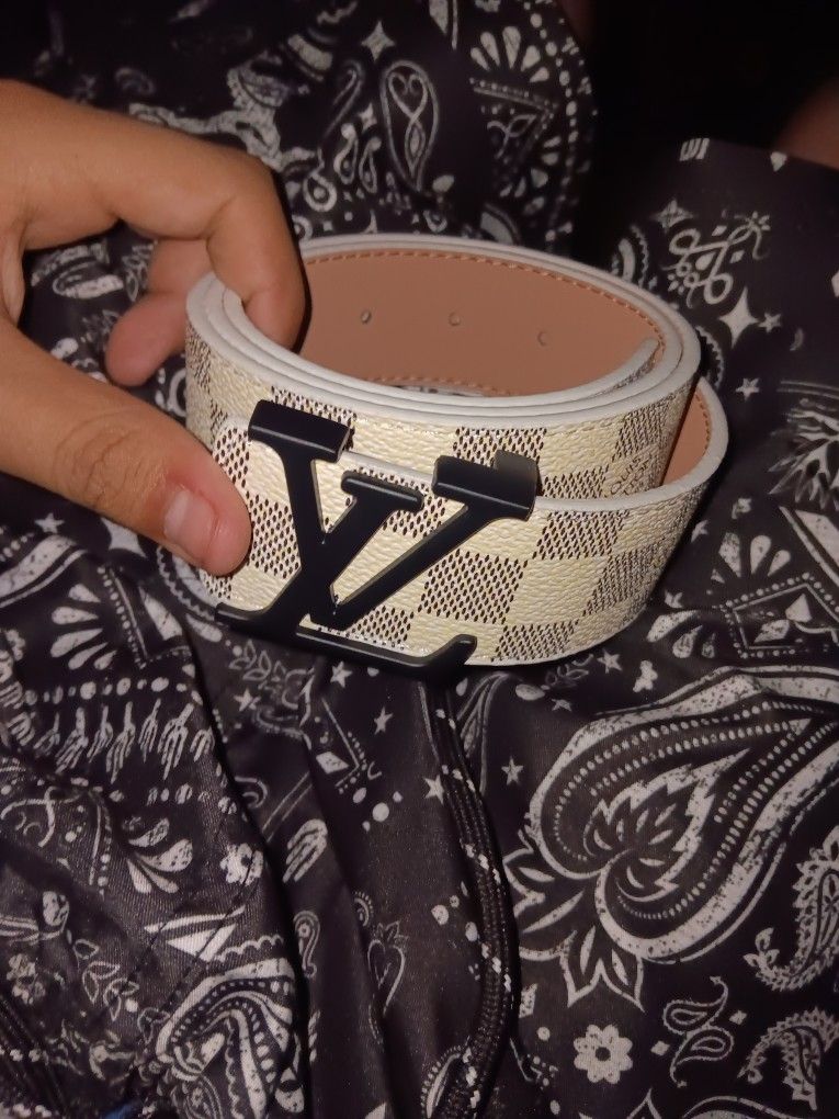 White LV belt