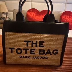 The tote bag