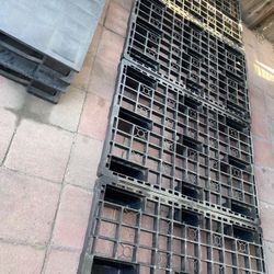 Euro Size 47x31 Plastic Pallets 