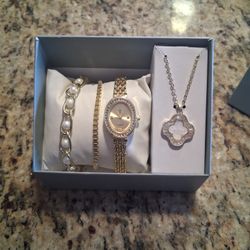 Gold Jewelry Set 