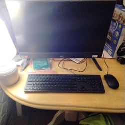 Dell, It's Black, 24in Monitor 