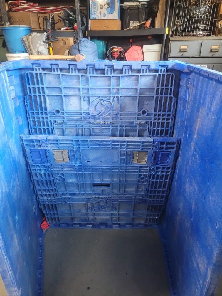 Industrial U-line Collapsible Shipping Container