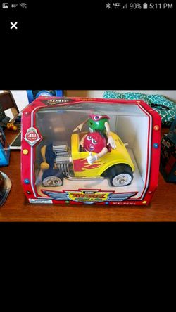 M&M Rebal without a clue dispenser