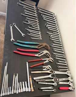 Large Mixed Hand Tool Lot