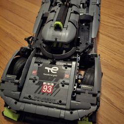 Lego Technic Peugeot 9x8 24H Le Mans Hybrid Hypercar