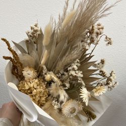 Dry Flower Bouquets 