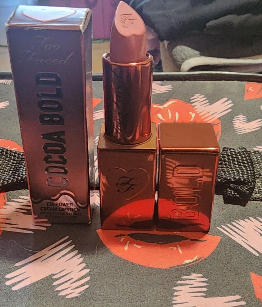 Too Faced Lip Stick