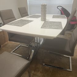 Kitchen Table