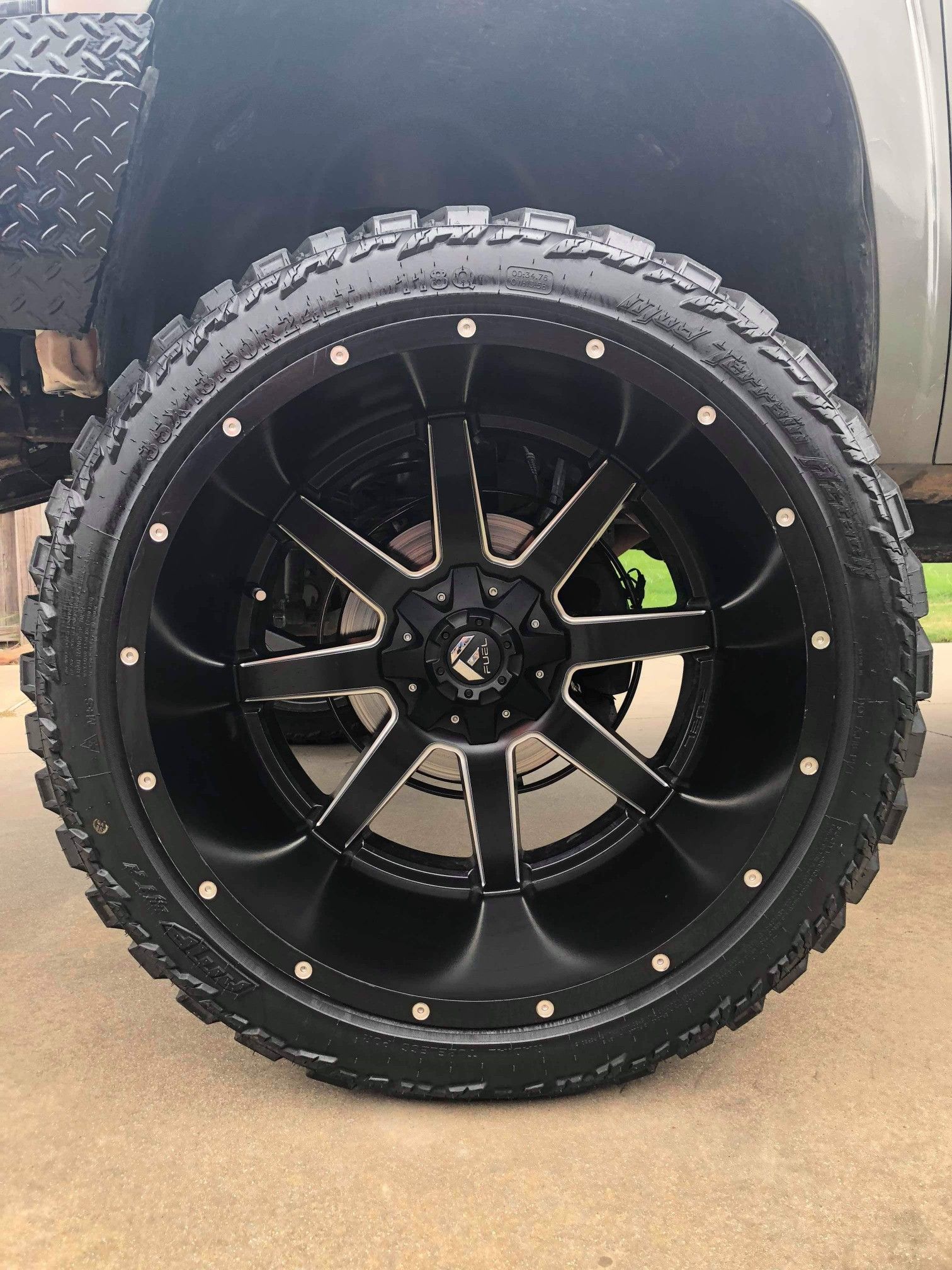 24x14 fuel Mavericks