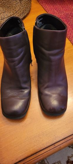 Women's Leather Boots