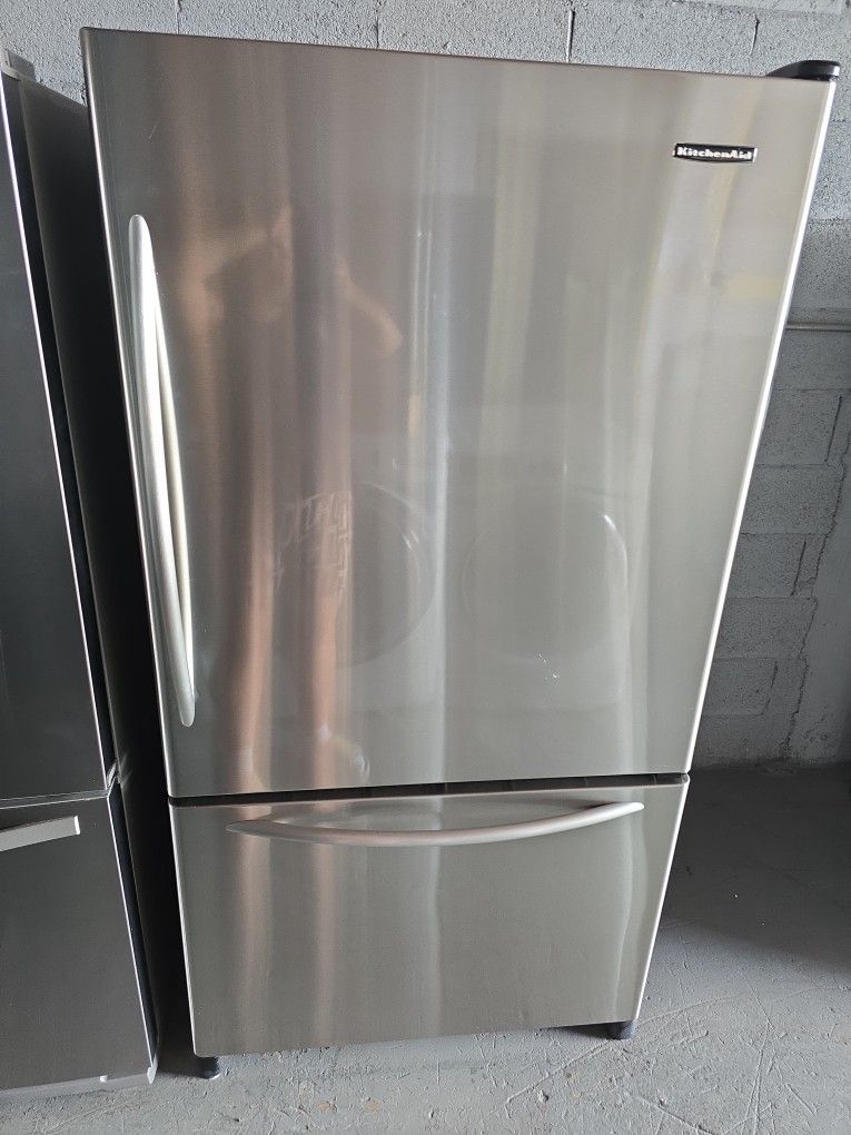 Refrigerator KitchenAid W-36